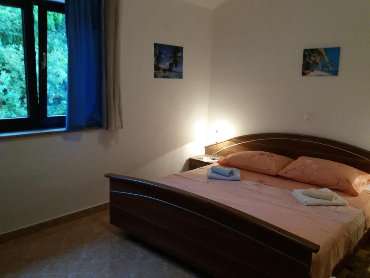 Apartment Rb Omišalj Buitenkant foto