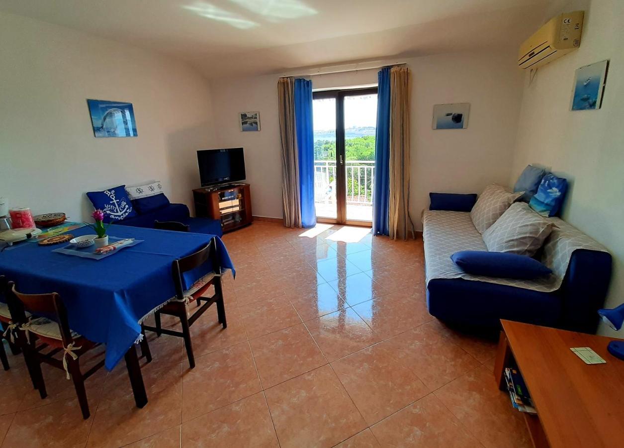 Apartment Rb Omišalj Buitenkant foto