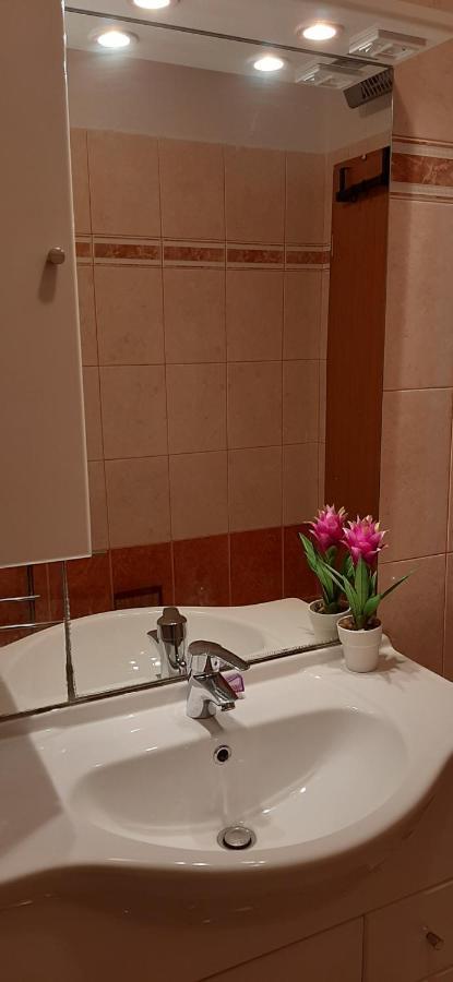 Apartment Rb Omišalj Buitenkant foto