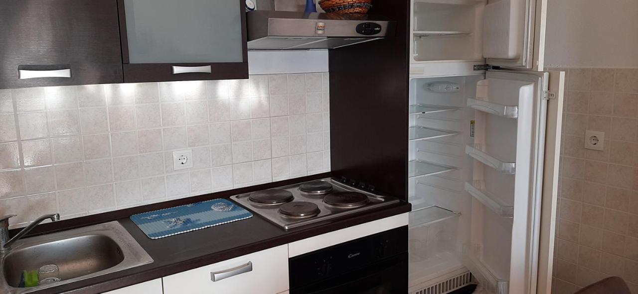 Apartment Rb Omišalj Buitenkant foto