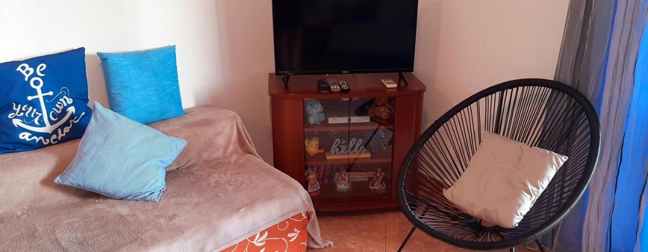 Apartment Rb Omišalj Buitenkant foto